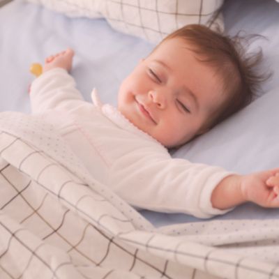 baby sleep training image